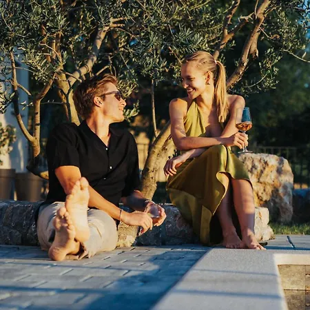 Garden - Infinity Pool, Jacuzzi, Sauna And Panoramic Sea View וילה Hreljin