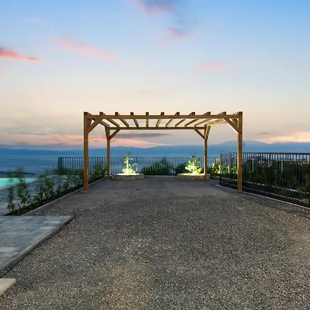 Villa Garden Heated Infinity Pool, Jacuzzi, Sauna And Panoramic Sea View Hreljin