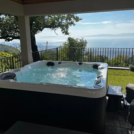 Villa Garden Heated Infinity Pool, Jacuzzi, Sauna And Panoramic Sea View *