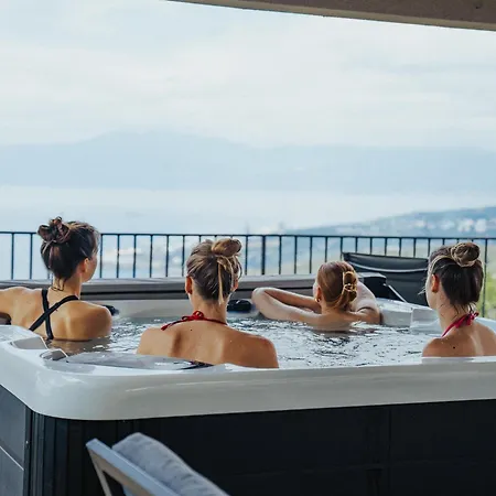 Garden Heated Infinity Pool, Jacuzzi, Sauna And Panoramic Sea View * Hreljin
