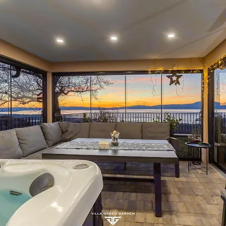 Garden Heated Infinity Pool, Jacuzzi, Sauna And Panoramic Sea View Villa