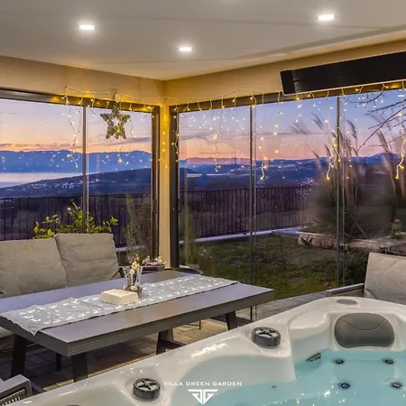 Garden Heated Infinity Pool, Jacuzzi, Sauna And Panoramic Sea View Villa