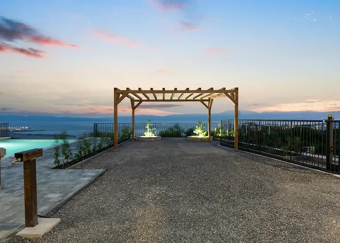 Vila Garden - Infinity Pool, Jacuzzi, Sauna And Panoramic Sea View Hreljin
